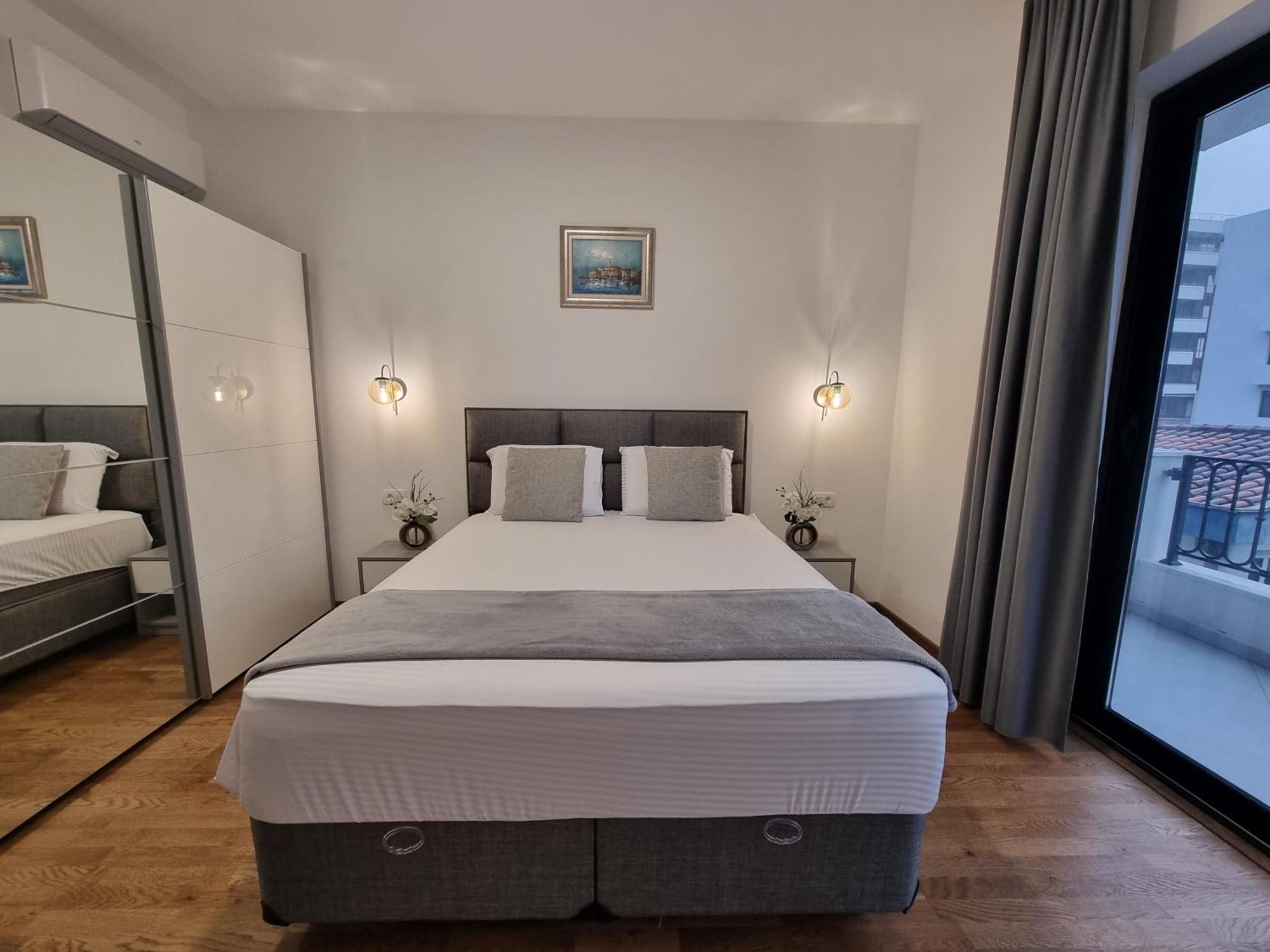 Adriatic Apartments Budva Buitenkant foto
