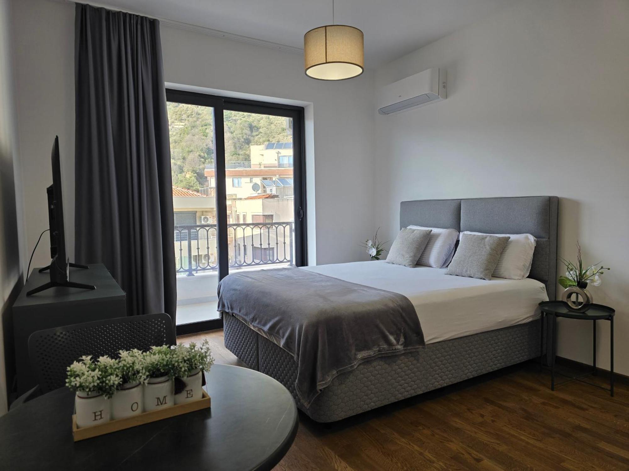 Adriatic Apartments Budva Buitenkant foto